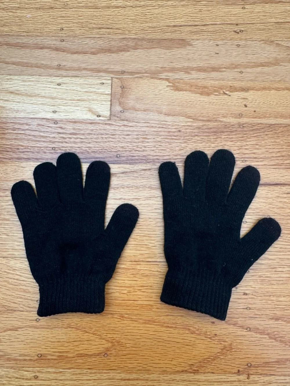 Pink Hat and Black Gloves for Girl